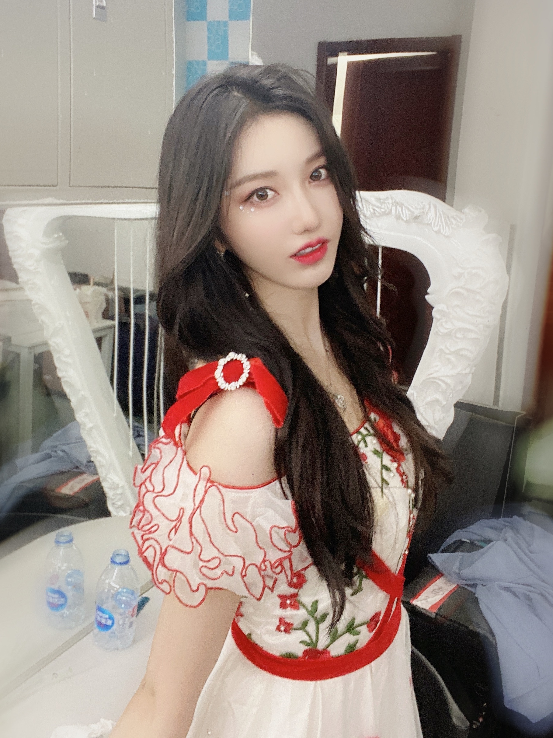  p data-id="2yddtuyuydy">冯雨停,1998年9月1