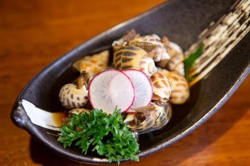  p>姜汁金螺是一道由 a target="_blank" href="/item/海螺/311603"