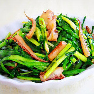 韭菜肉丝炒鱿鱼