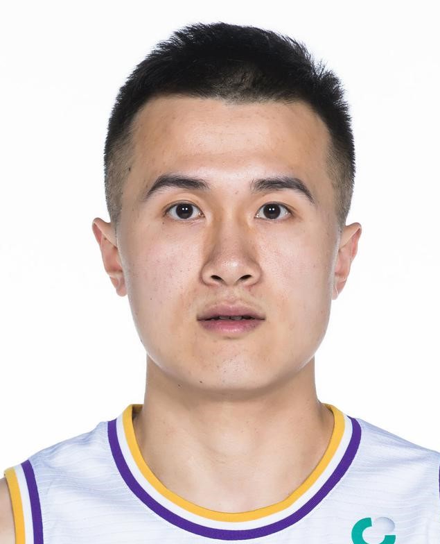 ">张帆,1996年1月2日出生,中国职业篮球运动员,司职后卫,效力于cba a