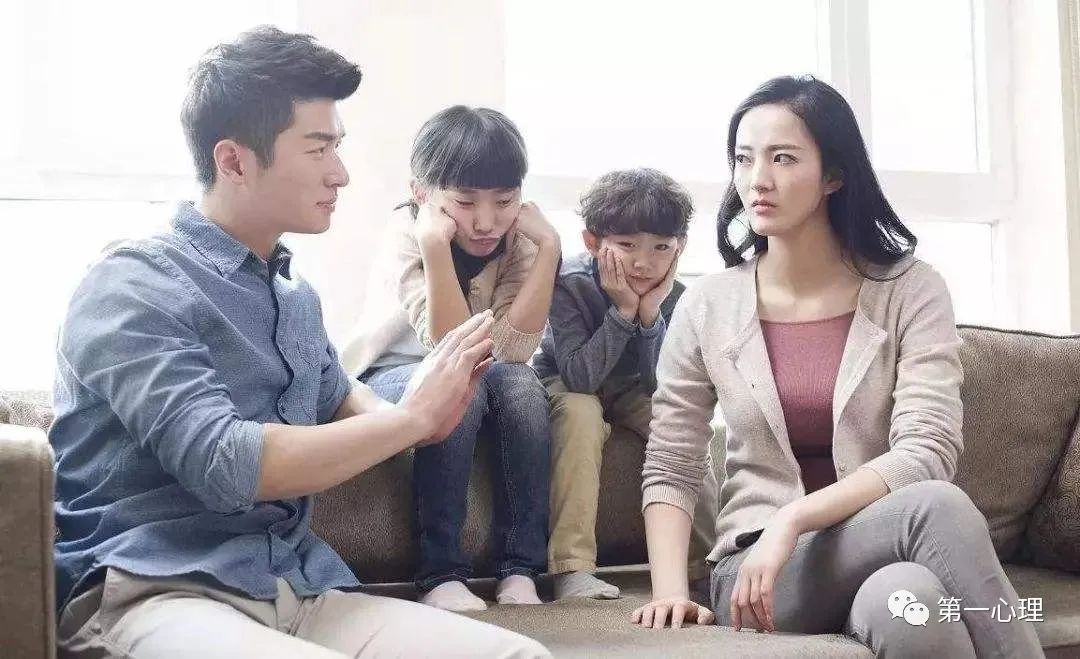 “两头婚”再引争议：女性仍然是“生育工具”，冠名权是施舍的_百科TA说