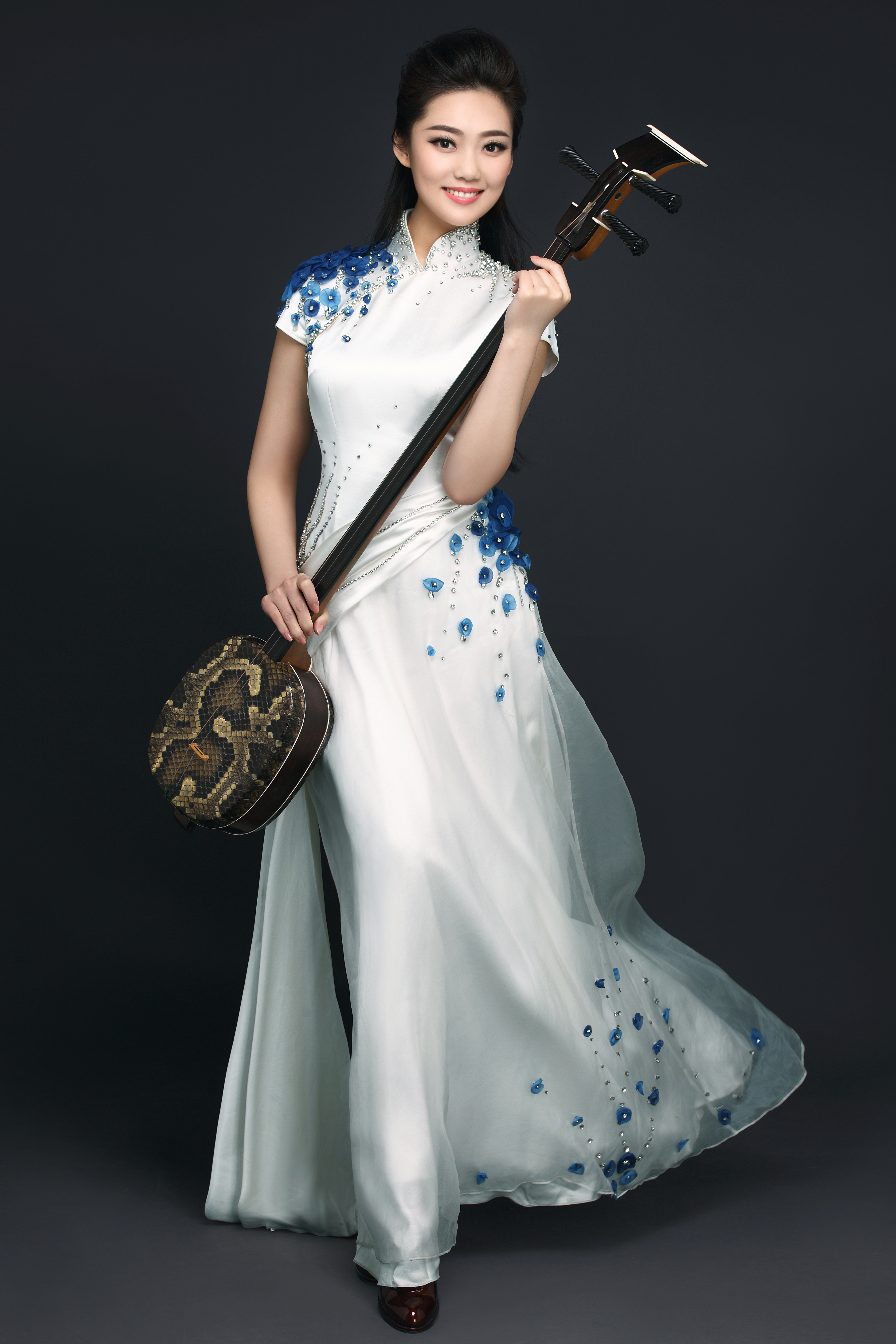  p data-id="2eqwuaexxhv">商钟元,中国三弦演奏者, span class="ref"