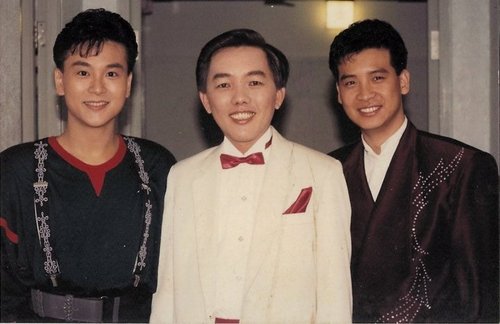  p data-id="gnvjzx1er4">杨庆煌,1960年出生于中国台湾省 a target="