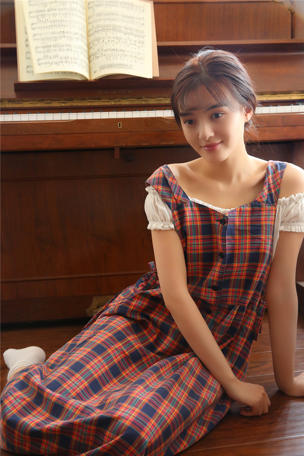 eh1u9">范琳琳,1991年10月9日出生于中国山东省青岛市,中国内地女演员