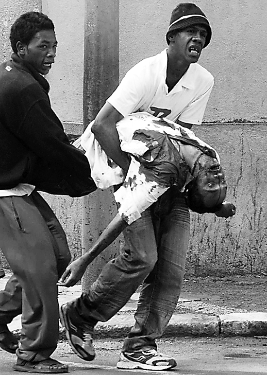 马米·苏卢富尼艾纳·拉奈武尼阿里武