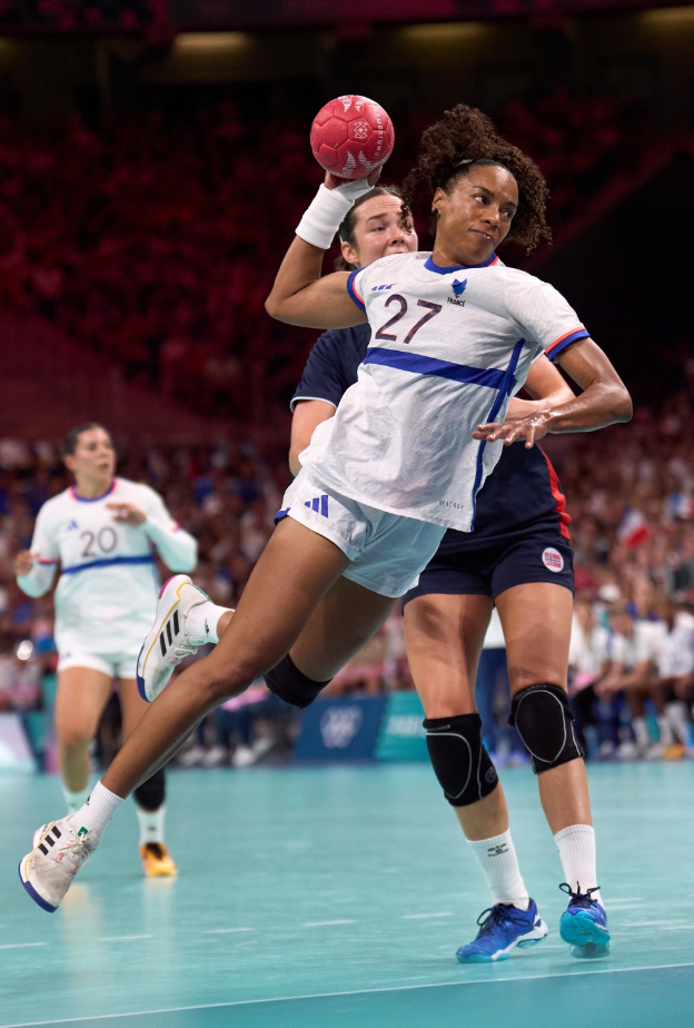 data-id="ujjc0enihlhy">法国国家女子手球队,是代表法国参加国际手球