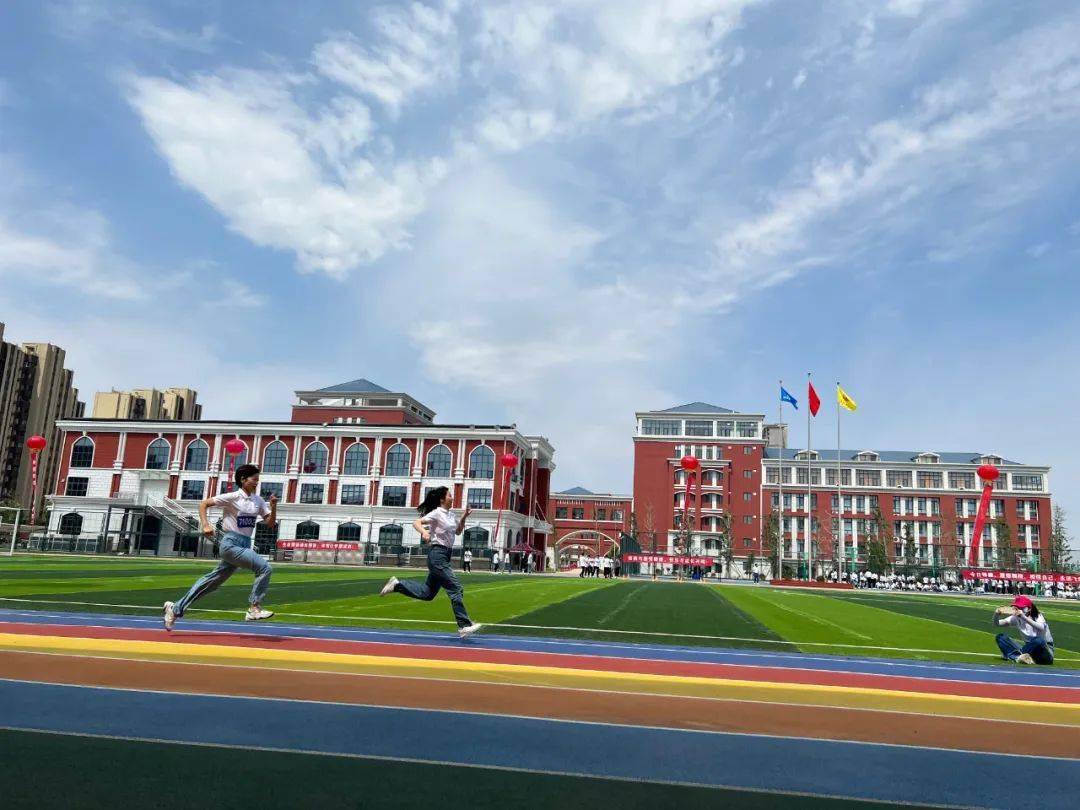 商丘工学院附属兴华学校