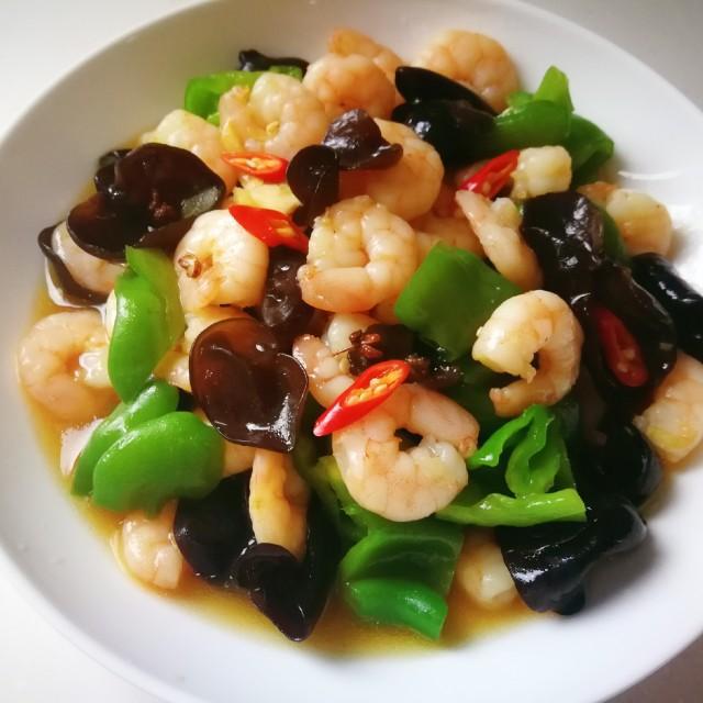 黑木耳炒虾仁