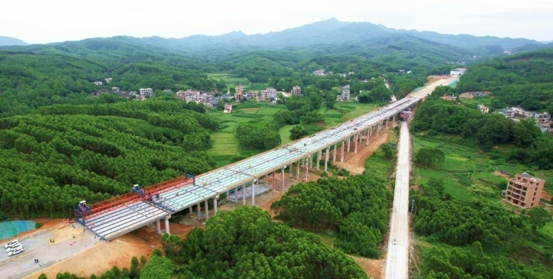 南宁—湛江高速公路