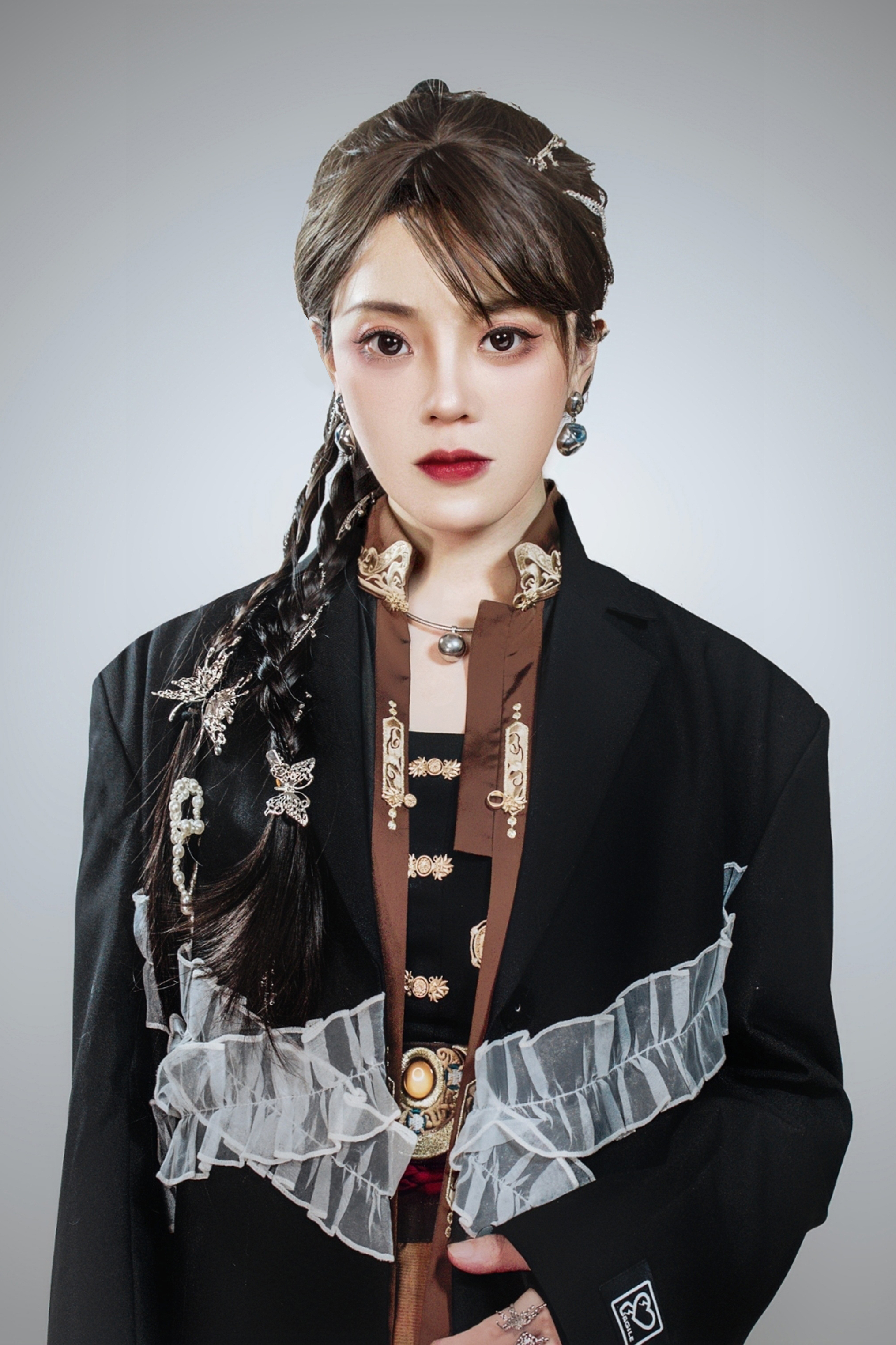  p data-id="gnbvkomscm">周典奥,出生于中国,中国内地女歌手,词曲