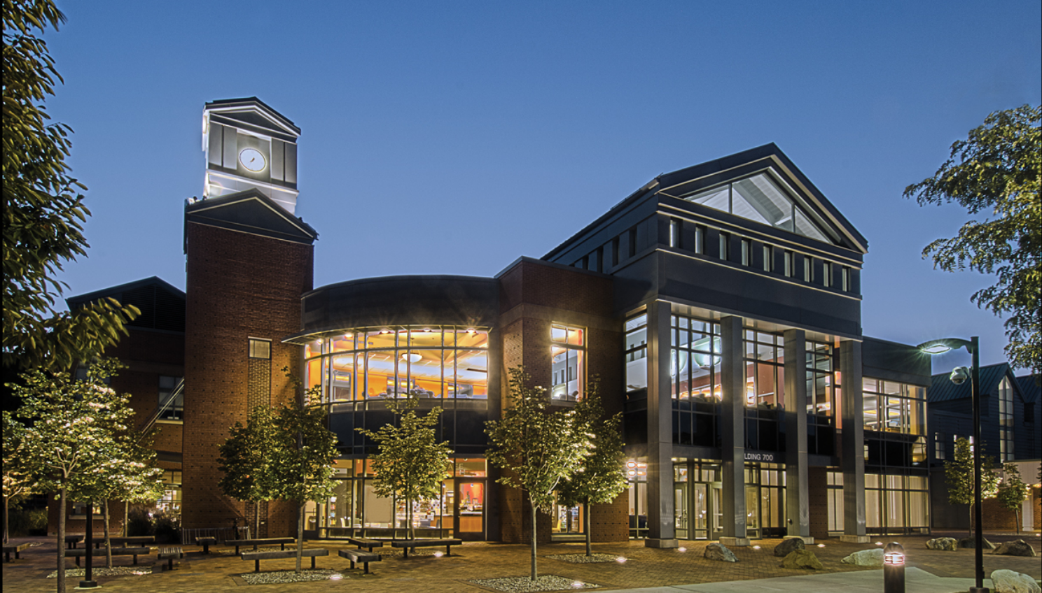 堂克西斯社区学院