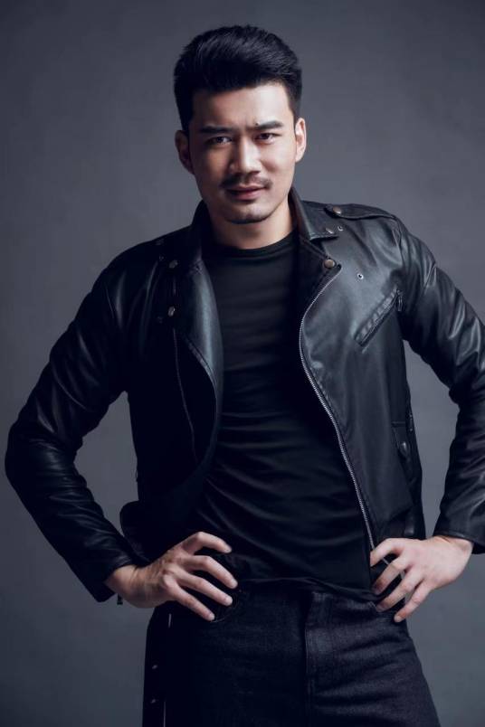 甄鹏宇