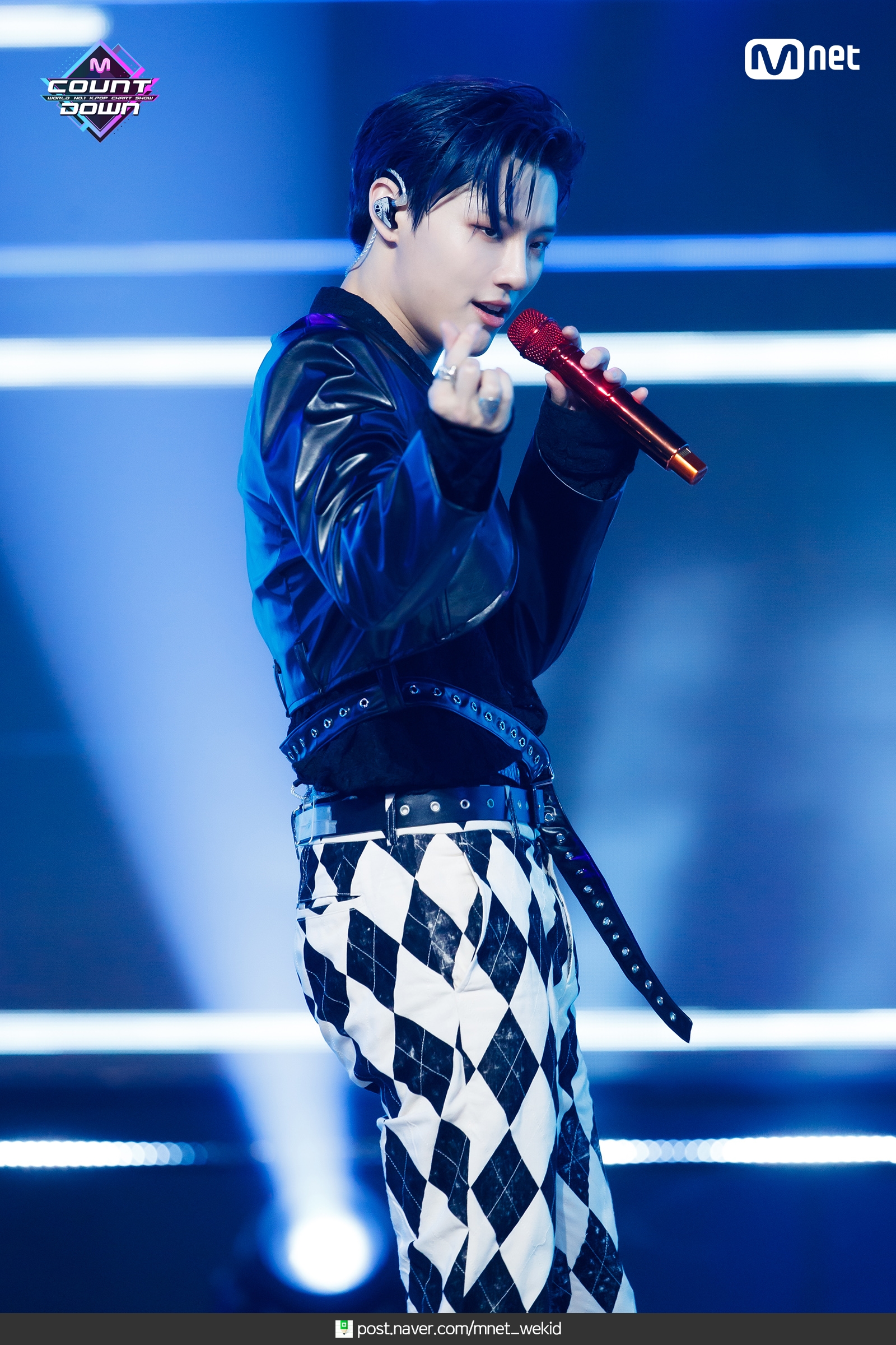 中韩男子演唱组合 a target="_blank" href="/item/uniq/15764205"