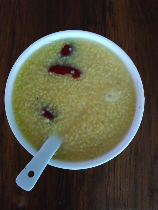 大米粥红枣