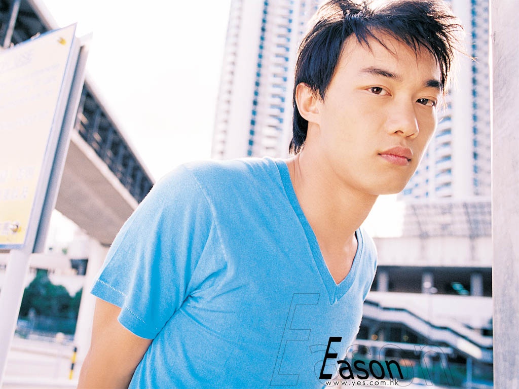  p>陈奕迅(eason chan),1974年7月27日出生于中国香港,祖籍广东省东莞