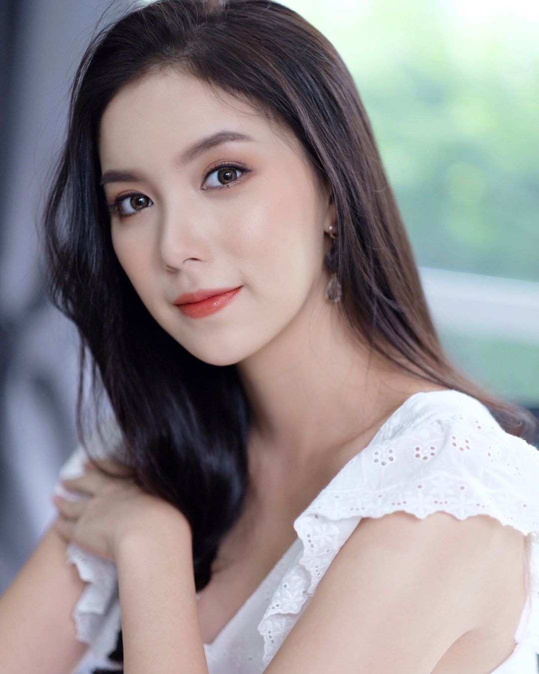 e8g">谷 /span> sup data-ctrid="ssp2qnsv3e8g">3 /sup>,泰国女歌手