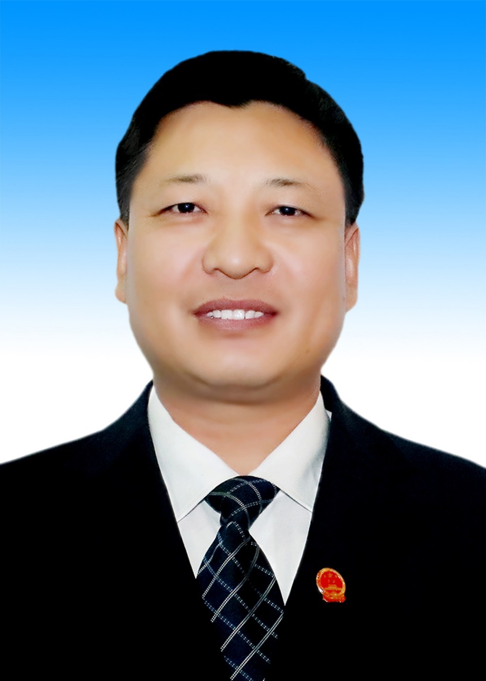  /p> p data-id="ug0qegcilv2q">现任呼伦贝尔市扎赉诺尔区人大常委会