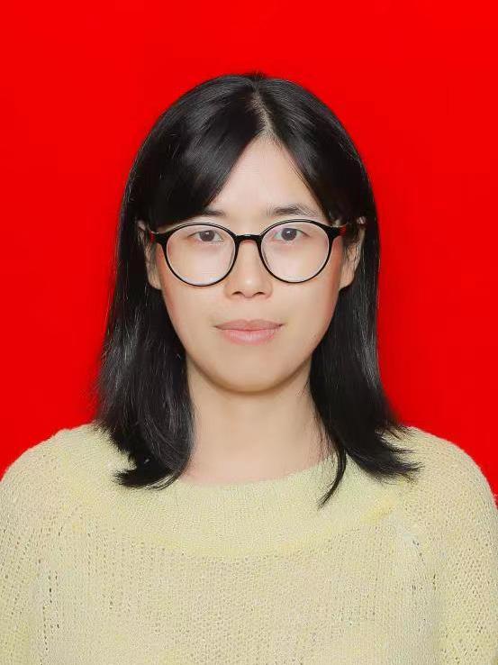 李薇