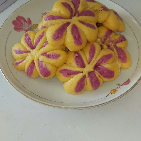 奶香莜面花形馒头