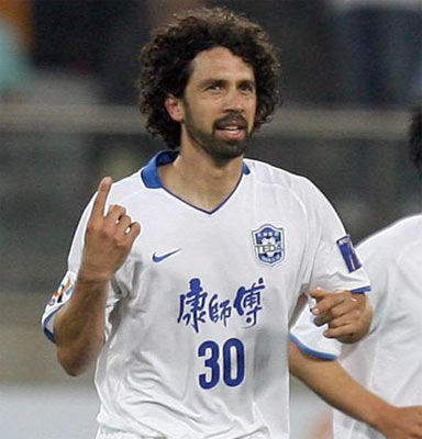  p data-id="gnx4inbpfg">达米亚诺·托马西,1974年5月17日出生于