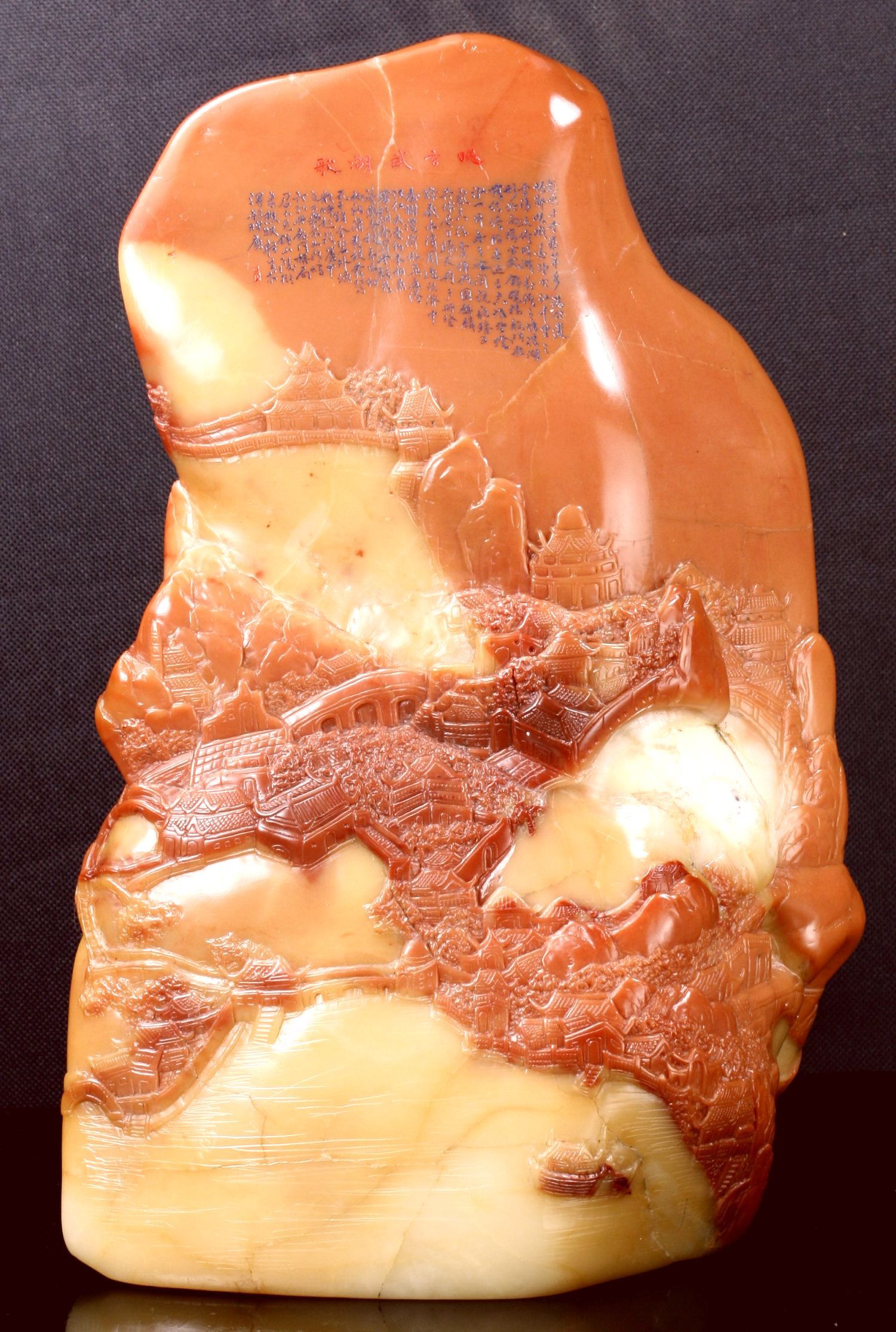 常见的种类有微刻,微画,微画雕,核雕,骨雕和微雕等. /p>