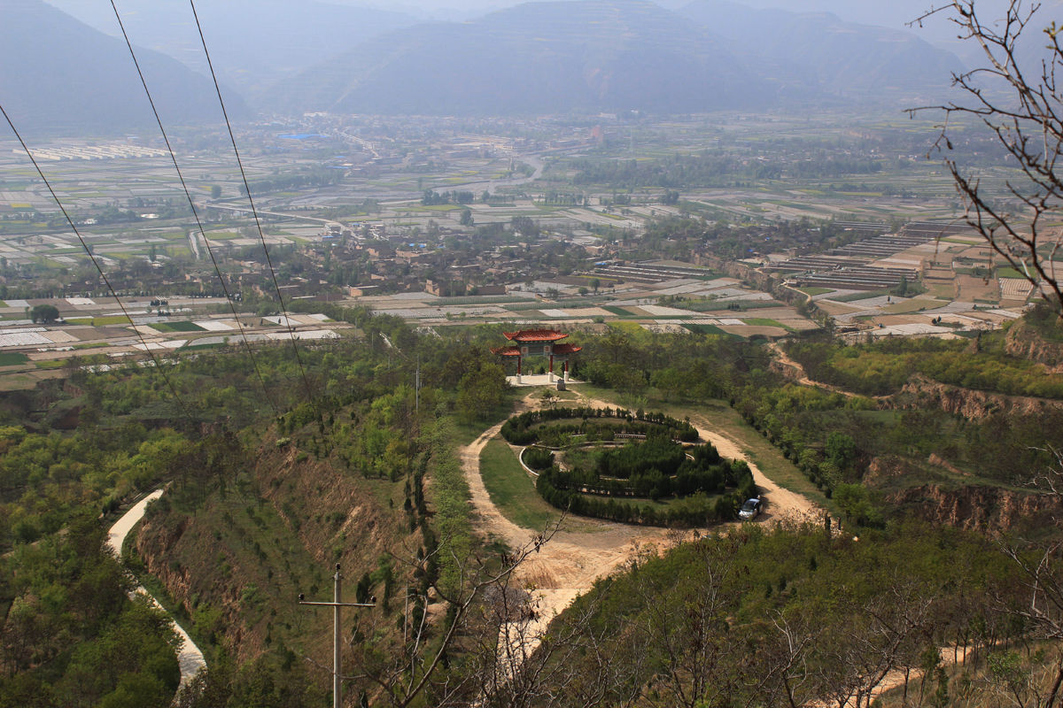 木梯寺 /a>位于甘肃 a target="_blank" href="/item/天水">天水 /a> 