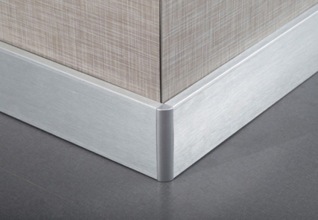 踢脚线是现代装饰的一种 a href="#" data-lemmaid="6057749">新型