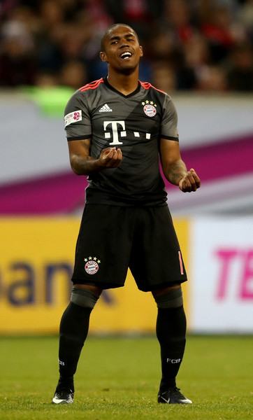  p>道格拉斯·科斯塔(douglas costa),1990年9月14日出生于巴西萨普卡
