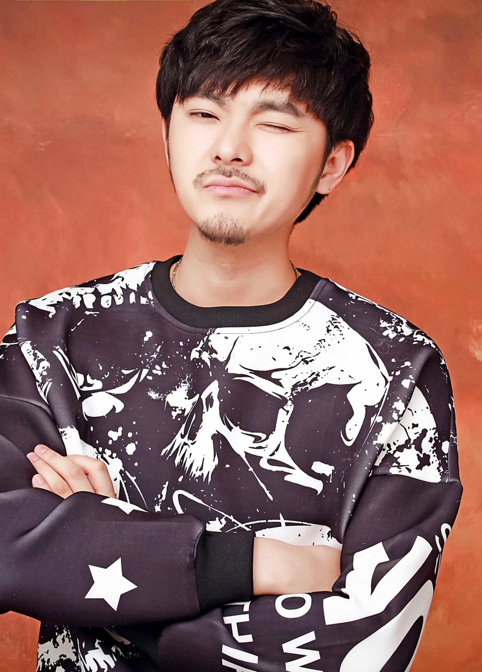  p>李柏羽是北京大合天美文化传媒ceo/ a target="_blank" href="