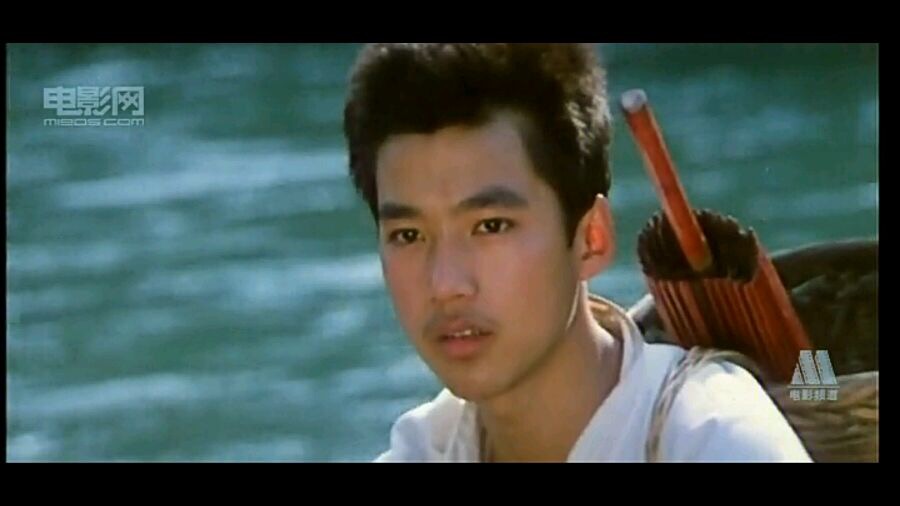 老船夫和翠翠的生活我的看法(老船夫说翠翠做梦的事二老觉得他)