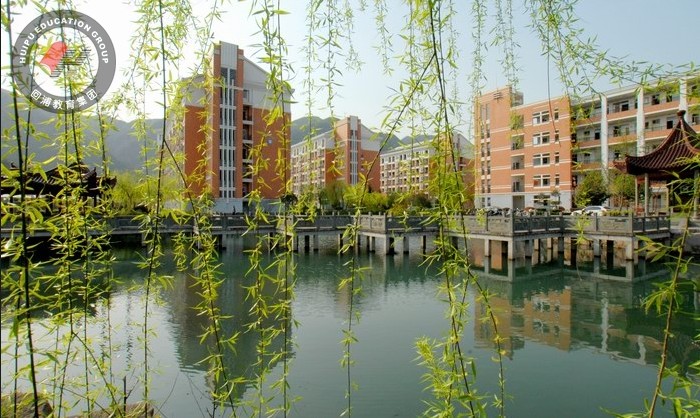 临海市回浦中学