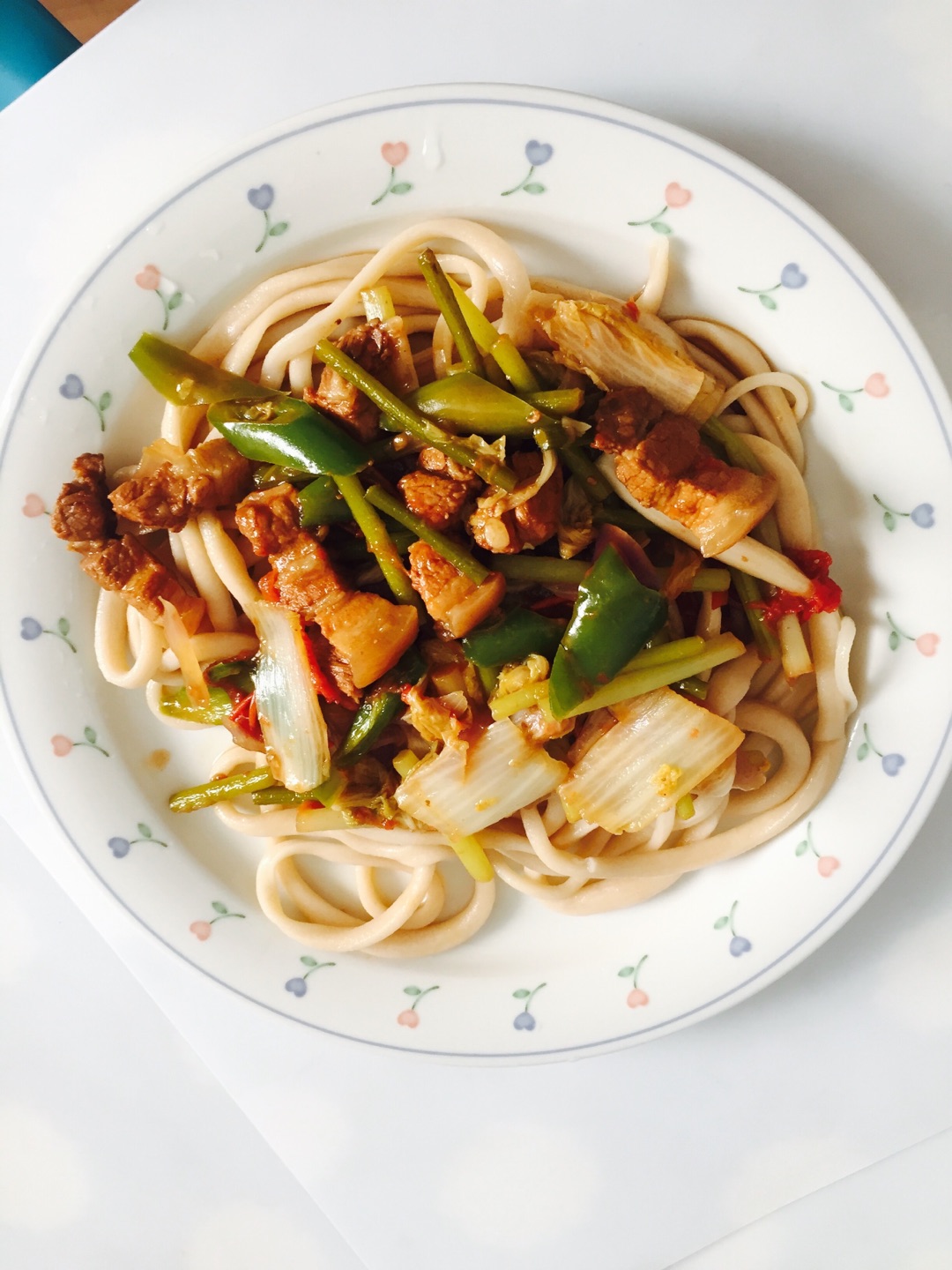  p>拉条子就是新疆 a href="#" data-lemmaid="371573">拌面 /a>的