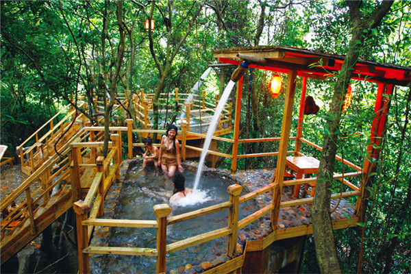  p>石牯塘镇,广东省清远市英德市下辖镇,位于英德市西北部,距英德市区