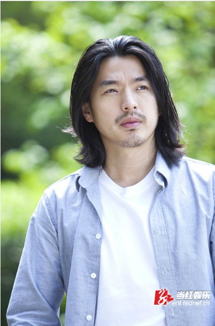  p>李威(leewei),1980年7月9日出生于中国台湾台北市,中国男演员,歌手