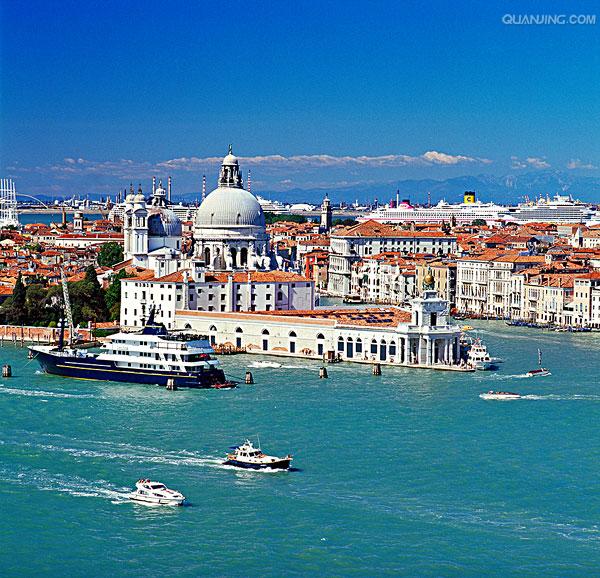  p>大运河(grand canal),是中国东部平原上的伟大工程,是中国古代劳动