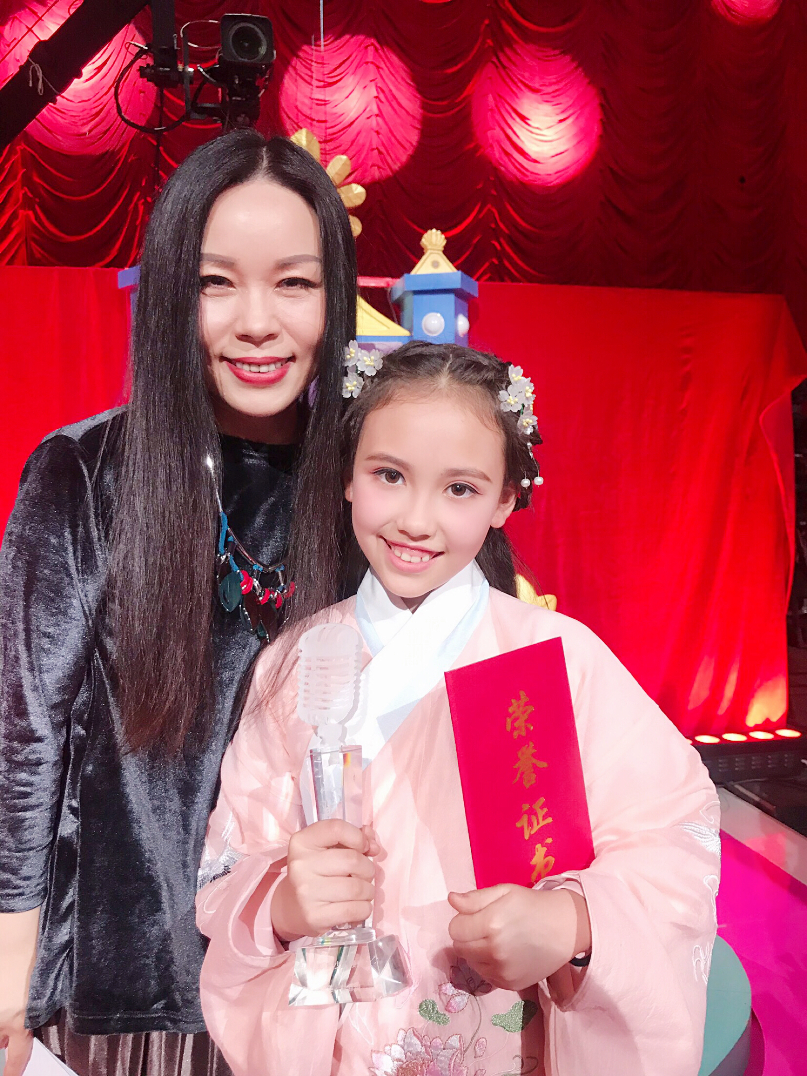  p>宋梓欣,中美混血女孩,2010年1月26日出生于广东中山.