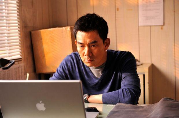  p>《迷途追凶》由寰亚影视出品的警匪片,由 a target="_blank" href=