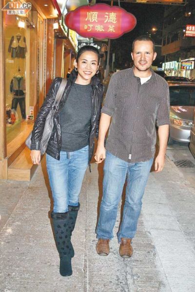  p>宣萱(jessica hester hsuan),1970年8月18日出生于中国香港,影视女