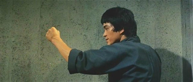  p>唐龙,本名金泰中,1943年出生于韩国,韩国男演员,功夫影星,跆拳道