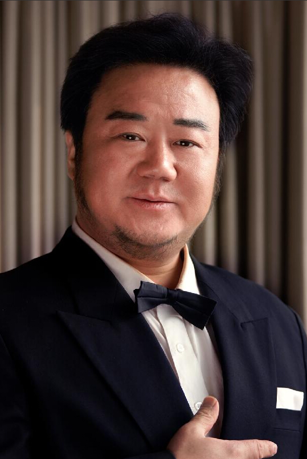  p data-id="go054ce5wy">霍勇,中国男中音歌唱演员,国家一级演员, a