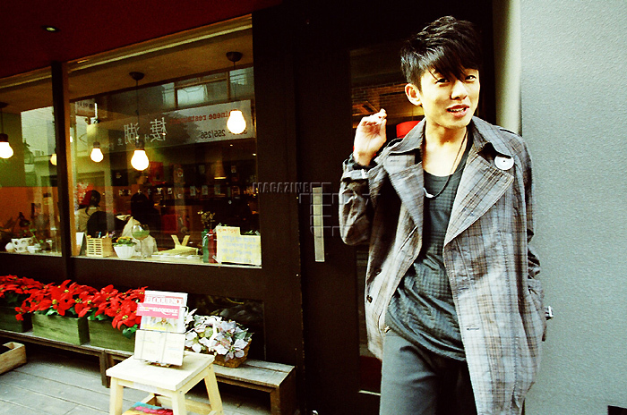 p>刘亚仁 i>(         ,yoo ah in) /i>,1986年10月6日出生于韩国大邱