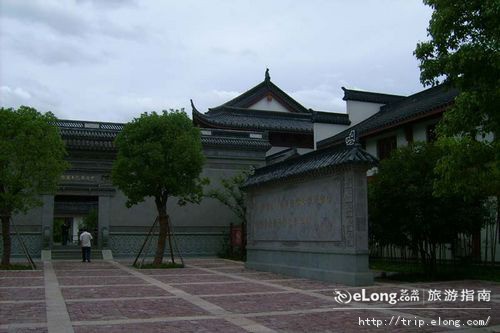  p>名媛馆为西施故里旅游区(含西施殿,中国历代名媛馆,范蠡祠,郑氏