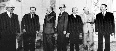 华沙条约（1955年以苏联为首等八国在华沙签订的军事政治同盟条约）_百度百科