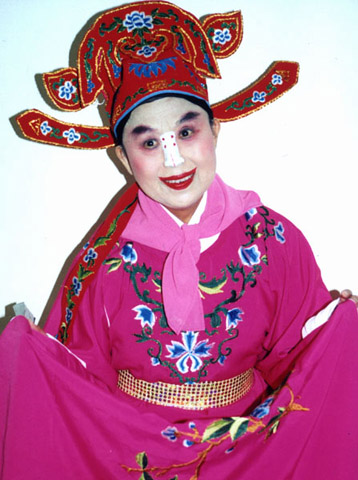 后进杭州市越剧团,演出《 a href="#" data-lemmaid="1295515"