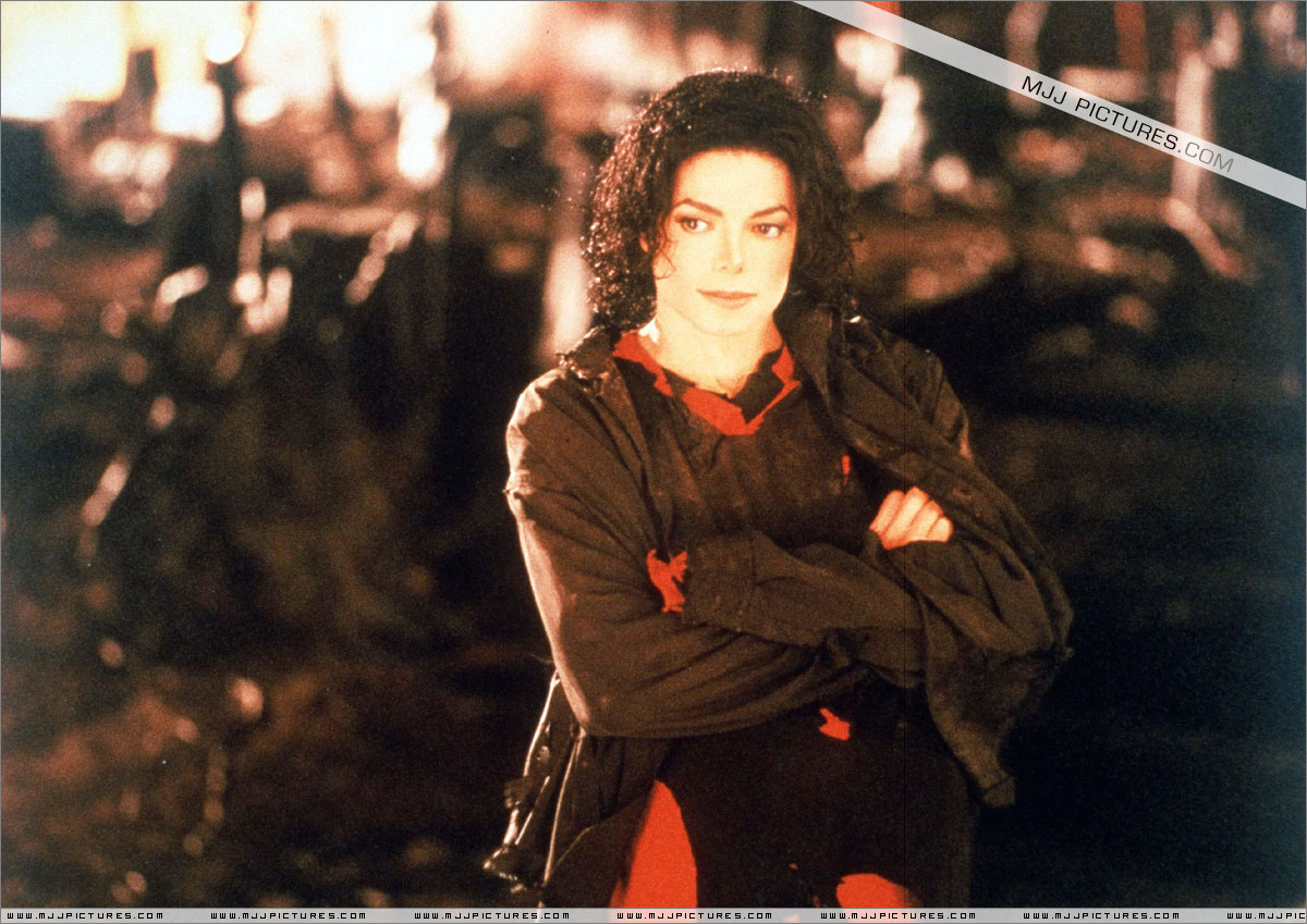  p data-id="gnx4vi41mb">《earth song》(《地球之歌》)是 a target=
