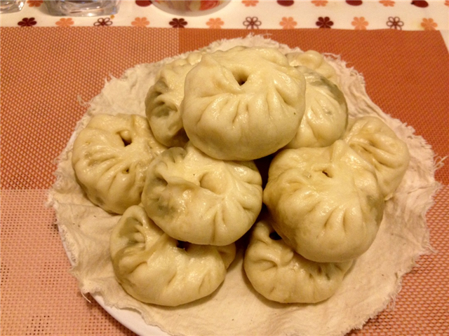 槐花肉包子