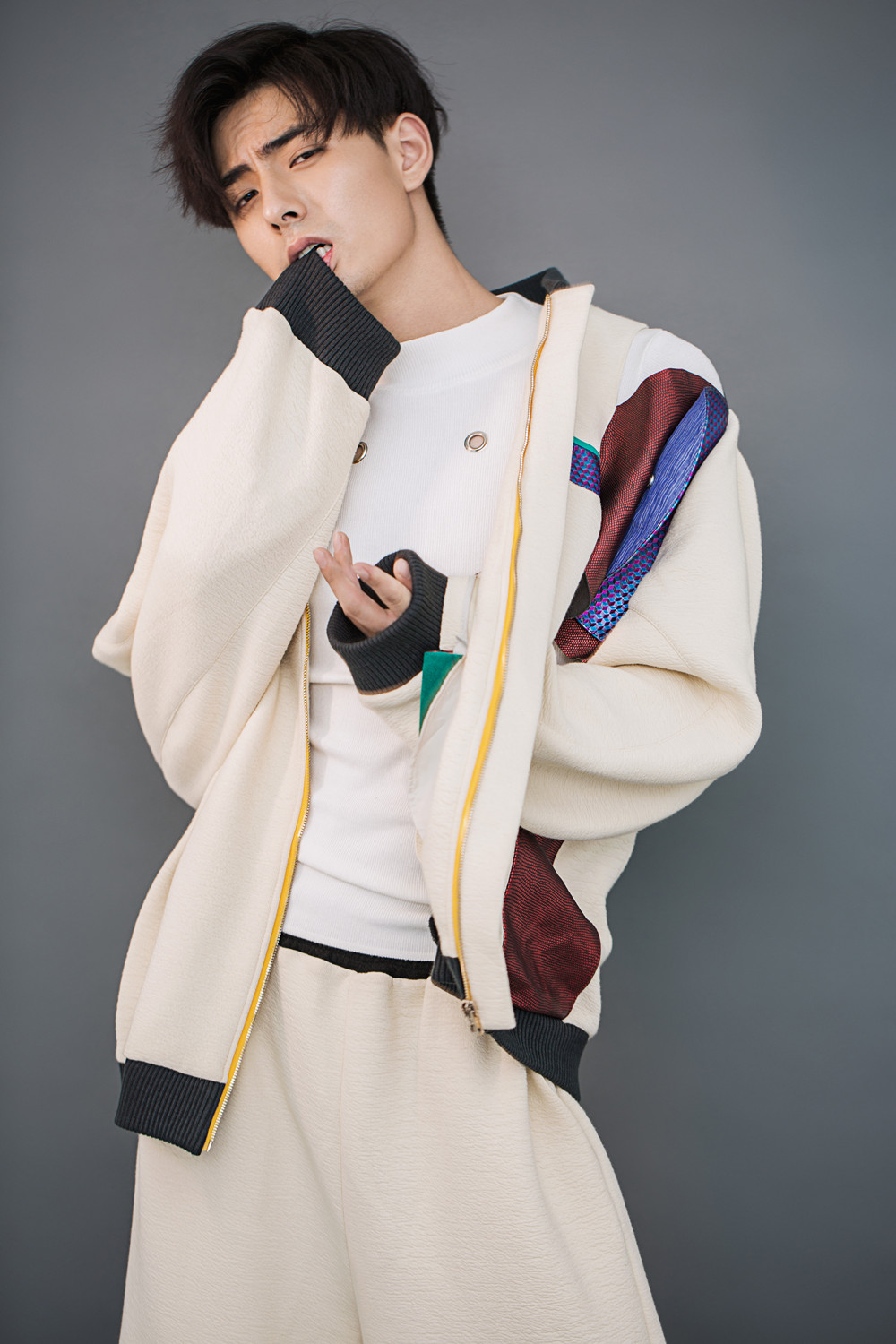  p>李豪,1995年1月9日出生于河南省焦作市,中国内地男演员.