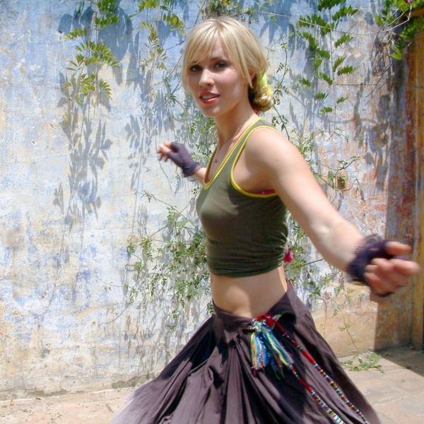  p>娜塔莎·贝丁菲尔德(natasha bedingfield),1981年11月26日出生于