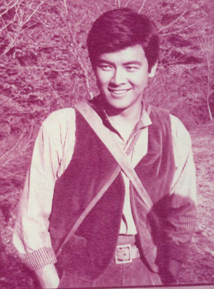 1952年1月28日出生于日本山梨县盐山市(后并入甲州市),日本影视男演员