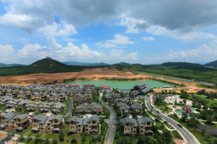 >碧桂园·天麓湖是碧桂园在五邑地区的第十二个项目,位于鹤山市共和镇